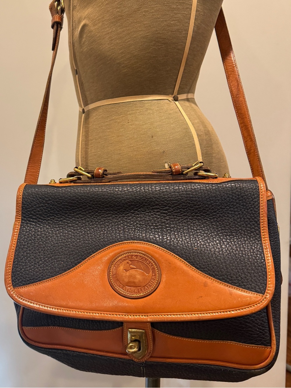 Vintage Dooney & Bourke AWL Large Carrier Bag